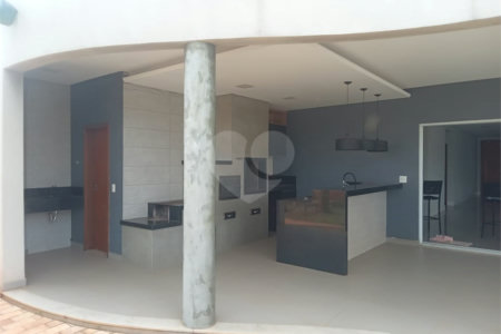 Casa à venda com 4 quartos, sendo 3 suítes,  no condomínio Residencial Montreal, São Carlos - SP