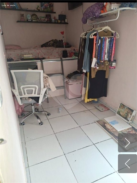 Casa à venda com 5 quartos, sendo 2 suítes, em Parque Maria Helena, Suzano, SP