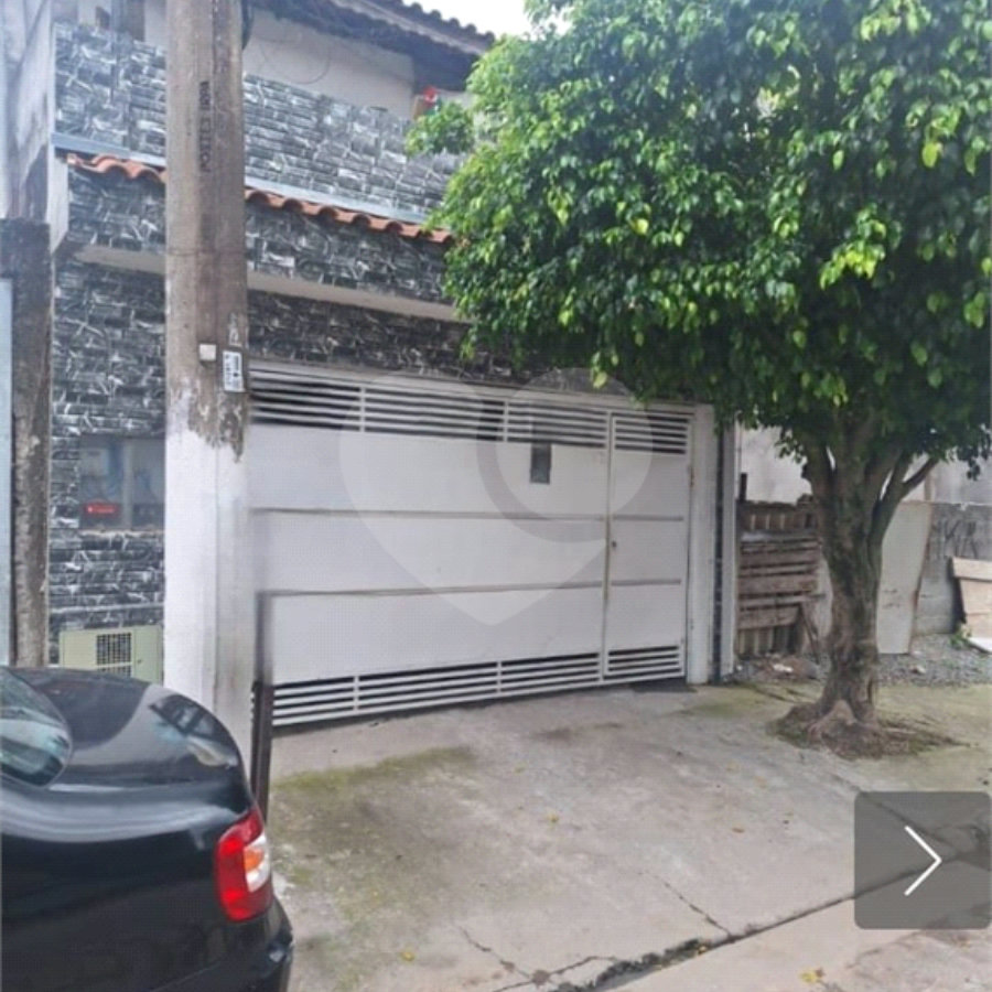 Casa à venda com 5 quartos, sendo 2 suítes, em Parque Maria Helena, Suzano, SP