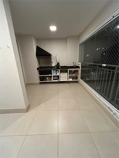 Apartamento à venda com 3 quartos, sendo 1 suíte,  em Vila Andrade, São Paulo, SP
