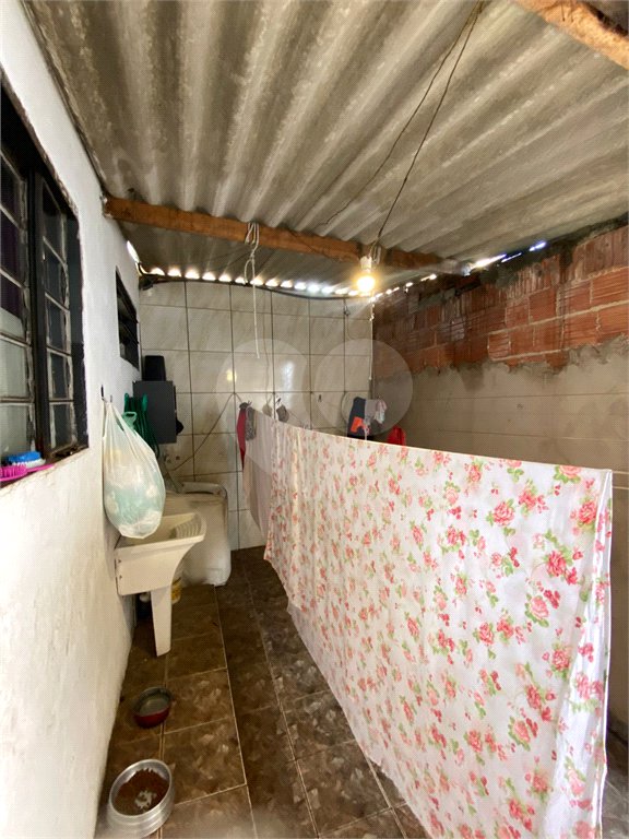 Casa Térrea com 1 dormitório.