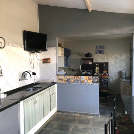 Casa à venda com 4 quartos, sendo 2 suítes, no condomínio Zuleika Jabour, Salto - SP