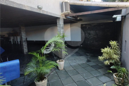 Casa à venda com 3 suítes em Campo Grande, Rio de Janeiro, RJ