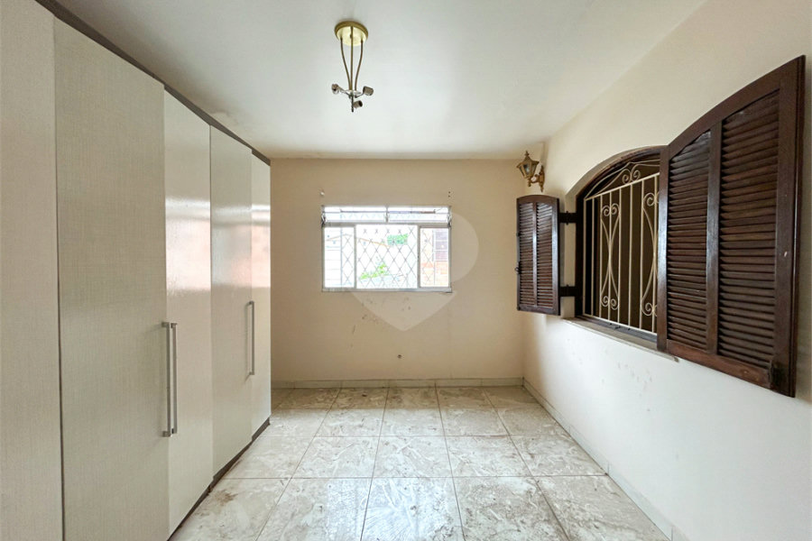 Sobrado à venda com 4 quartos, sendo 3 suítes, em Vila Prudente, São Paulo, SP