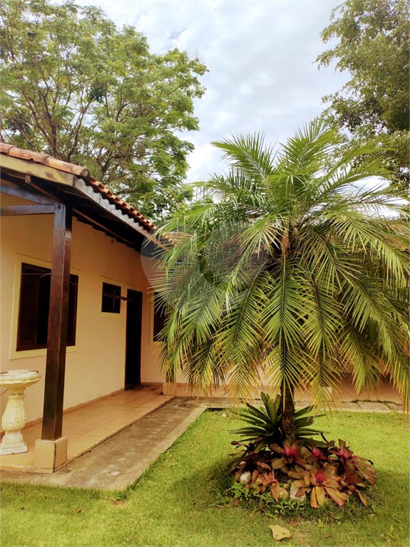 Casa à venda com 4 quartos, sendo 2 suítes, no condomínio Fazendinha Chácara Vale do Rio Cotia, Carapicuíba - SP