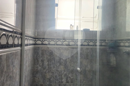 Sobrado à venda com 3 quartos, sendo 1 suíte, em Vila Paulicéia, São Paulo, SP