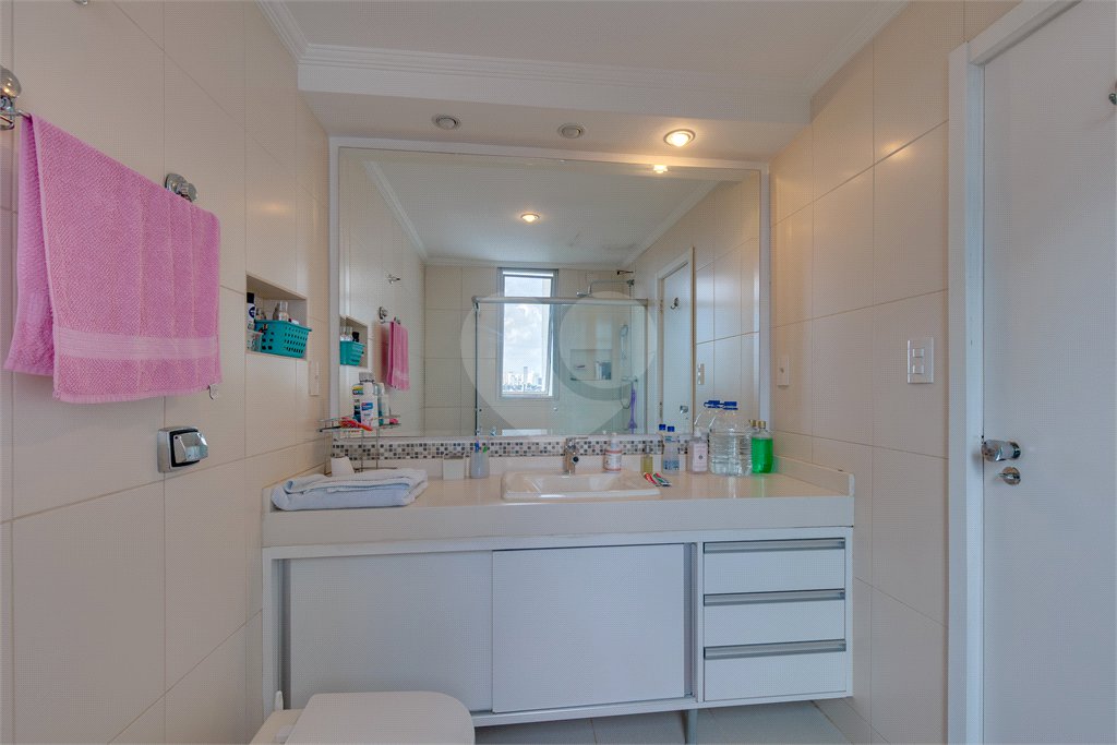 Apartamento à venda com 2 quartos, sendo 1 suíte, em Alto da Boa Vista, São Paulo, SP