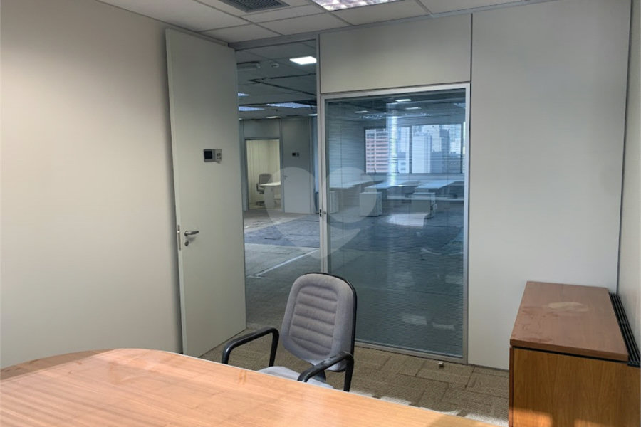 Sala à venda em Cerqueira Cesar, São Paulo, SP