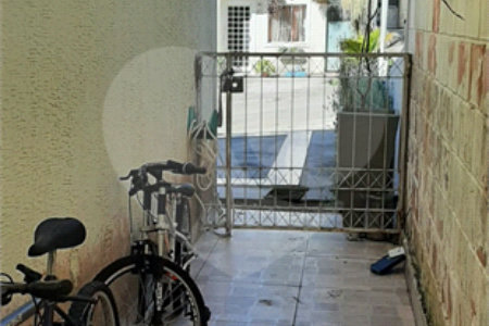Casa à venda com 2 quartos no condomínio Res Santorini, Cotia - SP