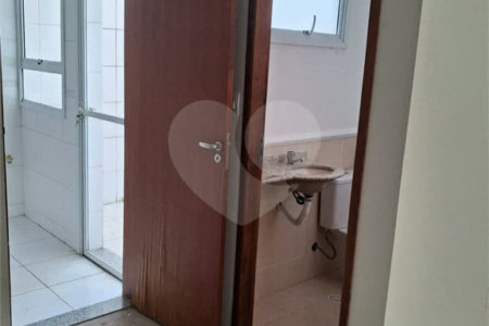 Casa à venda com 2 suítes no condomínio Residencial Vila de Motalegre, São Paulo - SP