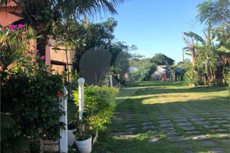 Casa à venda com 3 quartos, sendo 1 suíte, em Marina, Armação dos Búzios, RJ