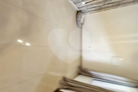 Sobrado à venda com 3 quartos, sendo 1 suíte,  em Vila Nivi, São Paulo, SP