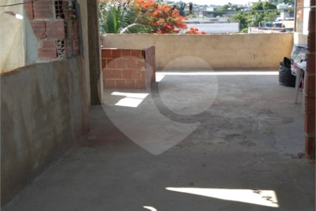 Sobrado à venda com 2 quartos em Anchieta, Rio de Janeiro, RJ