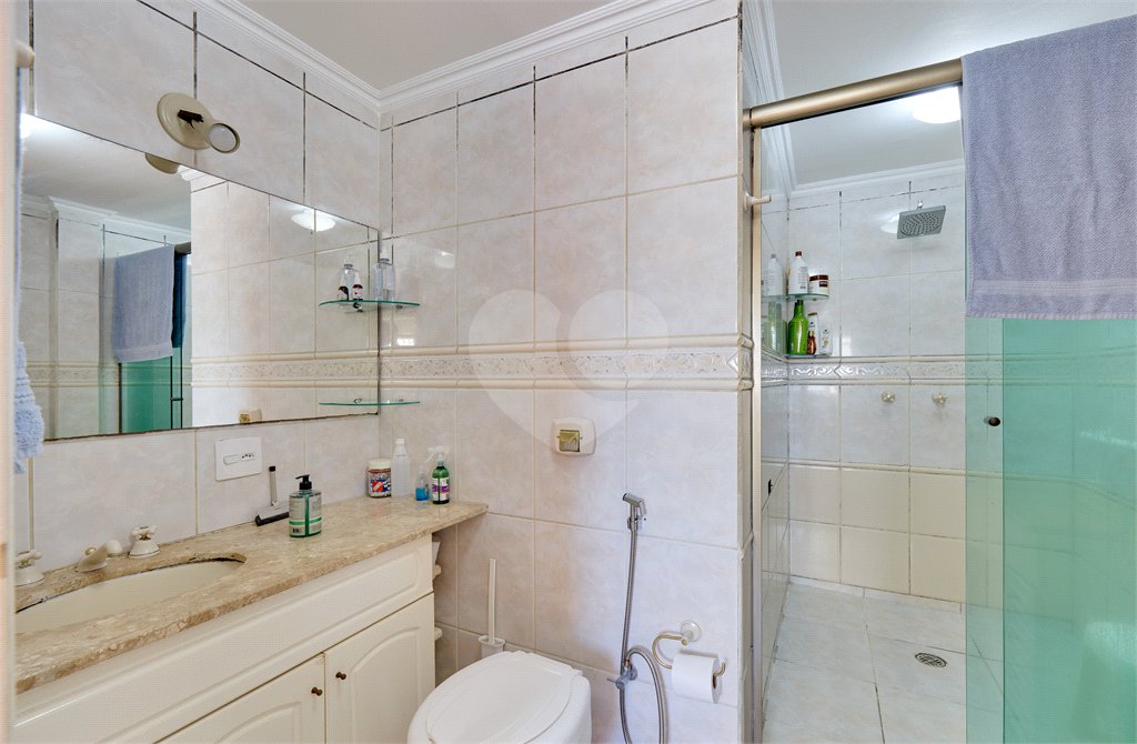 Apartamento à venda com 4 quartos, sendo 1 suíte, em Jardim Marajoara, São Paulo, SP