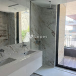 Apartamento T4 à venda em Lordelo do Ouro, Porto, Portugal – 240 m²