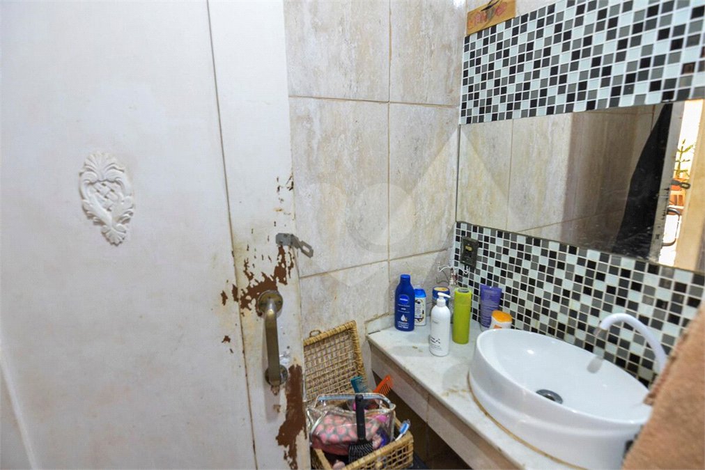 Casa de Vila à venda com 4 quartos, sendo 1 suíte,  em Grajaú, Rio de Janeiro, RJ