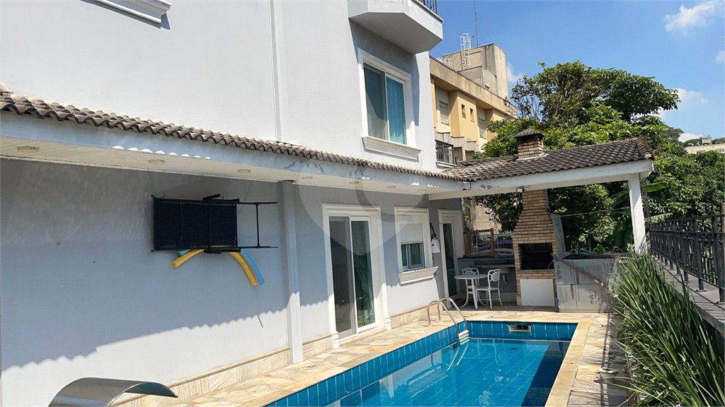 Casa à venda com 3 suítes no condomínio Quinta de Santo Antônio, São Paulo - SP