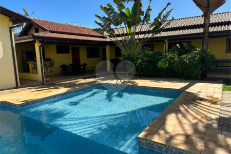Chácara à venda com 4 quartos em Nova Veneza, Paulínia, SP