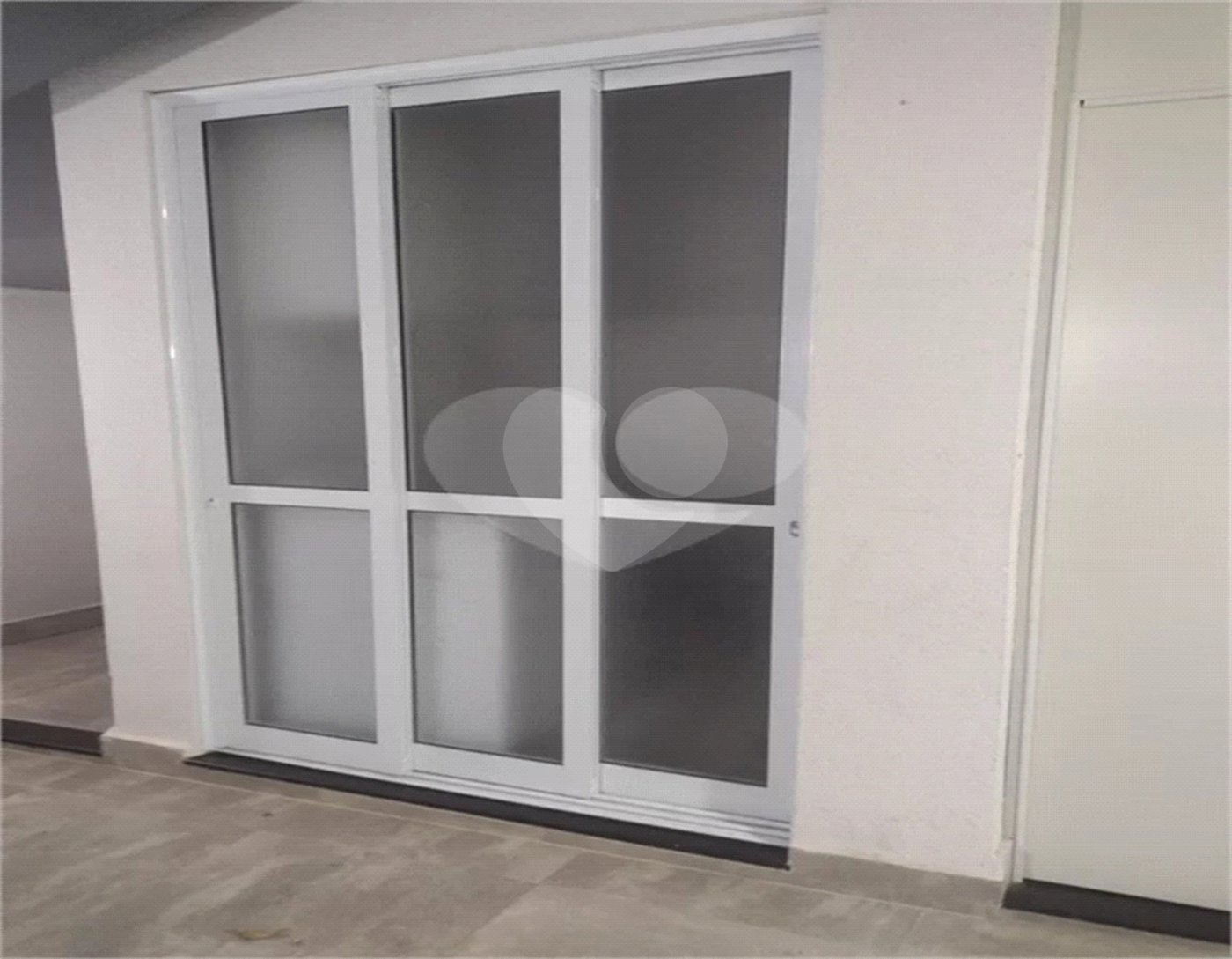Casa à venda com 3 quartos, sendo 1 suíte,  no condomínio Jardim Park Real, Indaiatuba - SP