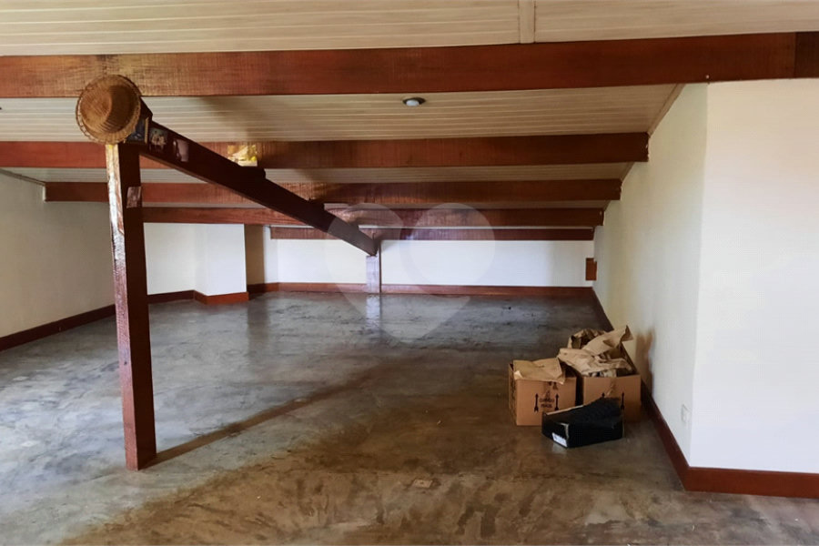 Sobrado à venda com 4 quartos, sendo 3 suítes, em Região Central, Caieiras, SP