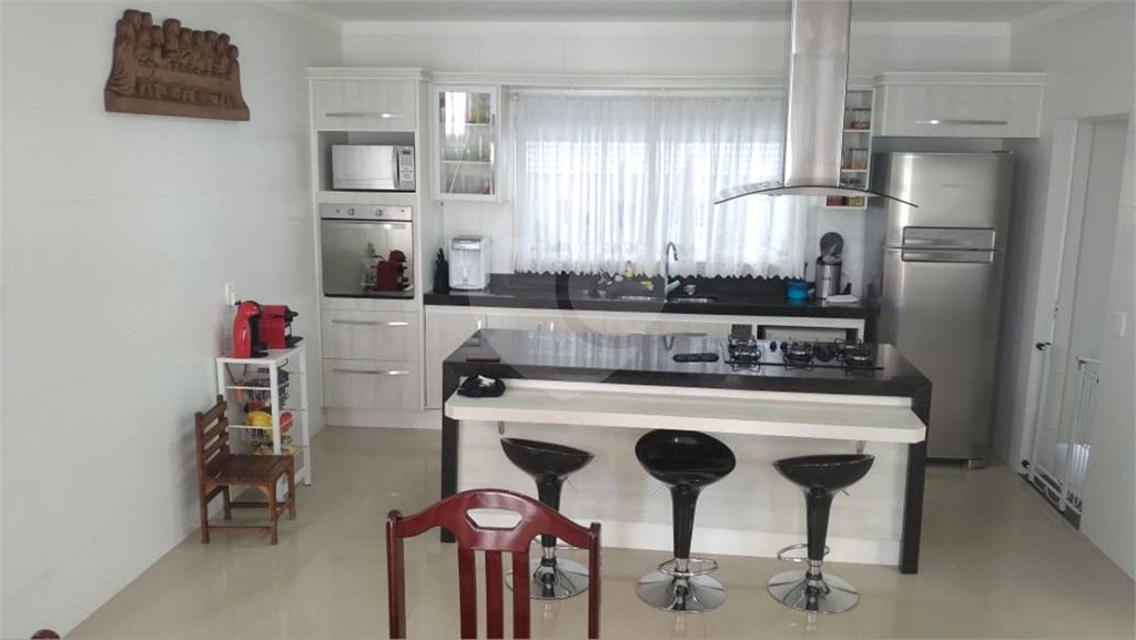 Casa à venda com 3 suítes no condomínio Damha III, São Carlos - SP