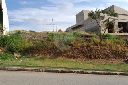 Terreno à venda em Residencial Jatobás, Louveira, SP