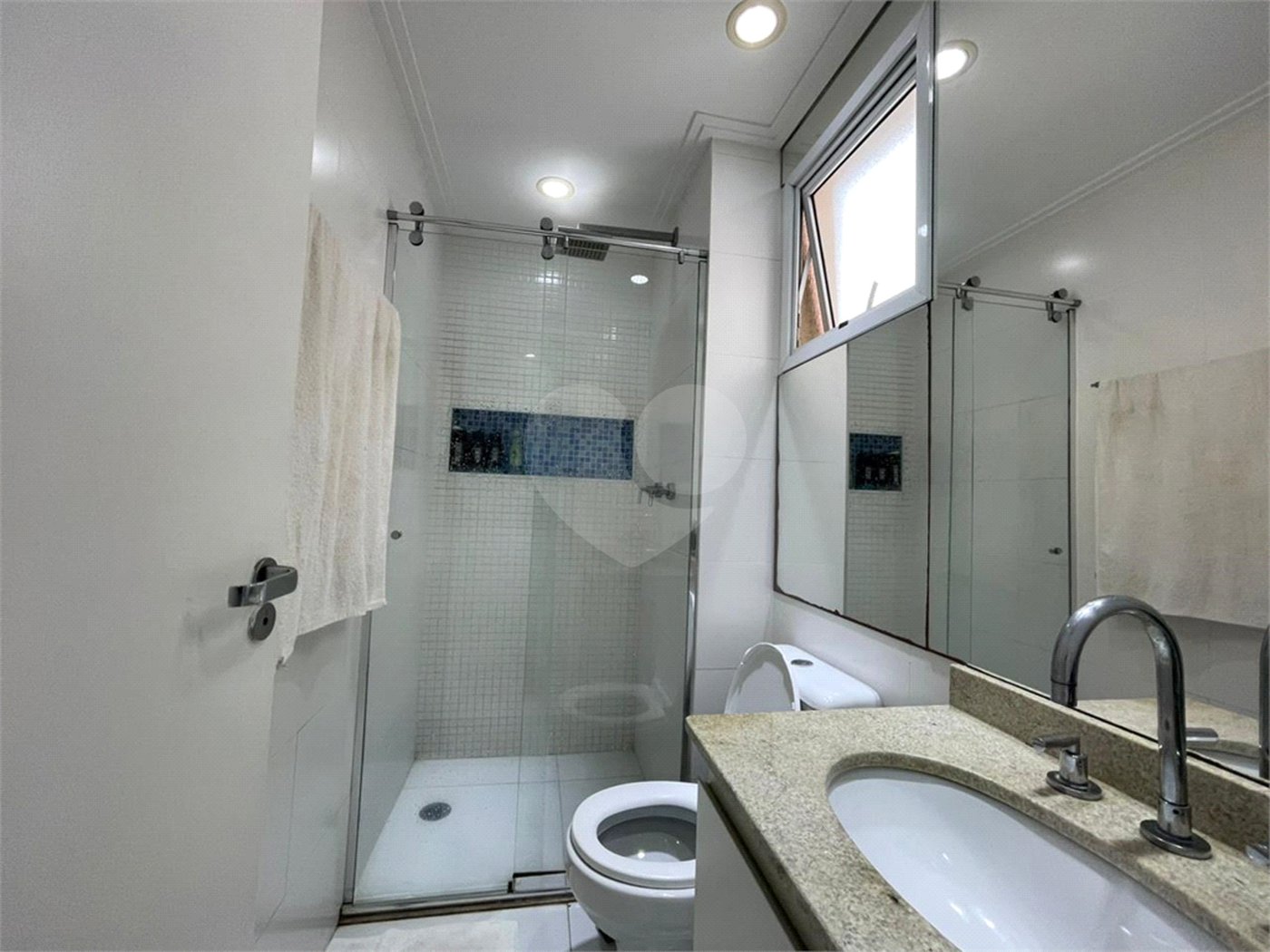 Apartamento à venda com 3 suítes em Santa Teresinha, São Paulo, SP