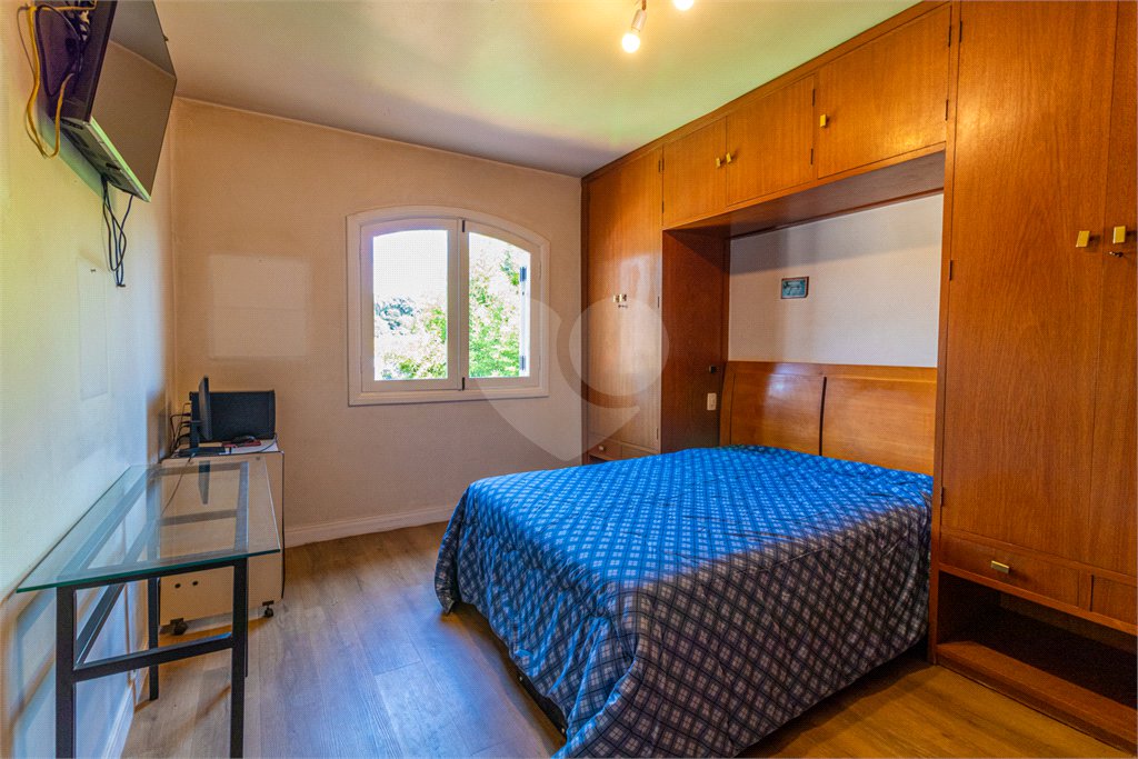 Casa de Vila à venda com 4 quartos, sendo 2 suítes, em Alto da Boa Vista, São Paulo, SP