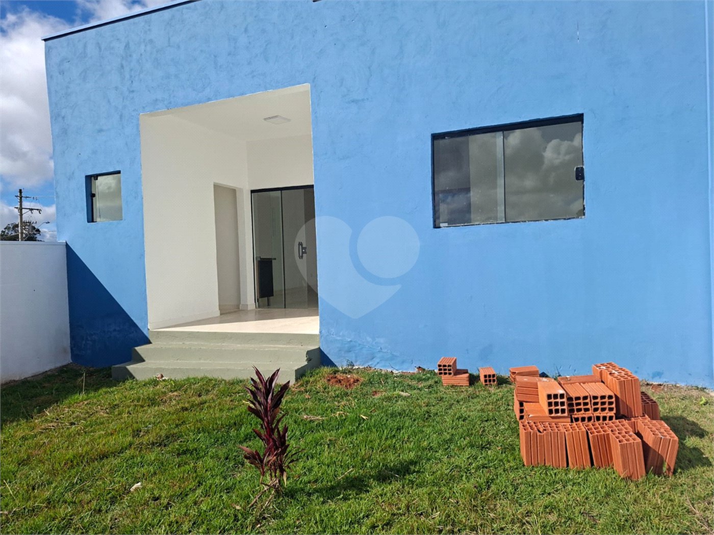 Casa à venda com 3 quartos, sendo 2 suítes, em Loteamento Residencial Lisboa, Itapetininga, SP