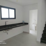 Sobrado com 3 dormitórios à venda, 107 m² por R$ 825.000,00 - Estuário - Santos/SP