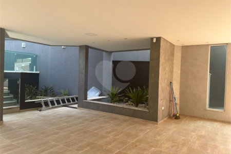 Casa à venda com 3 suítes no condomínio Aruã, Mogi das Cruzes - SP