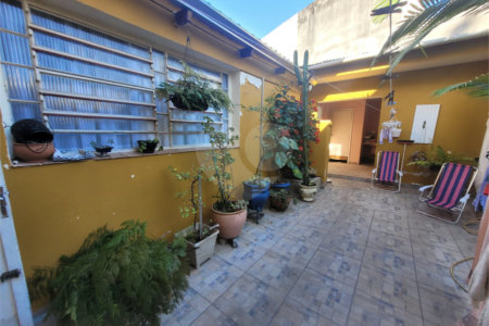 Sobrado à venda com 3 quartos, sendo 1 suíte, em Vila Hamburguesa, São Paulo, SP