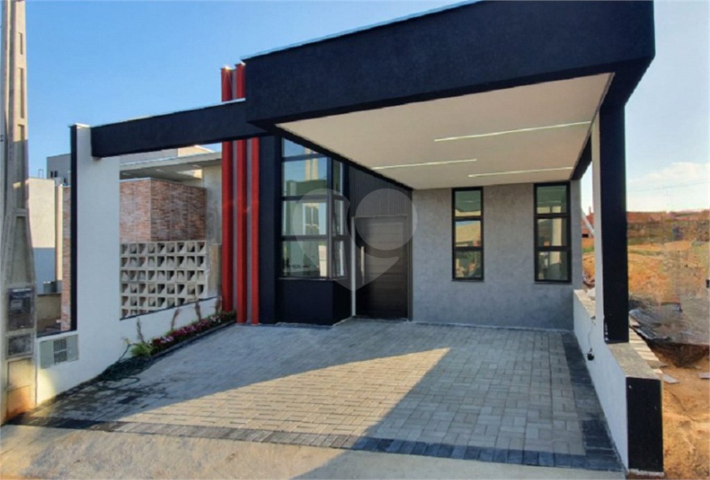 Casa à venda com 3 quartos, sendo 1 suíte, no condomínio Horto Florestal Villagio, Sorocaba - SP