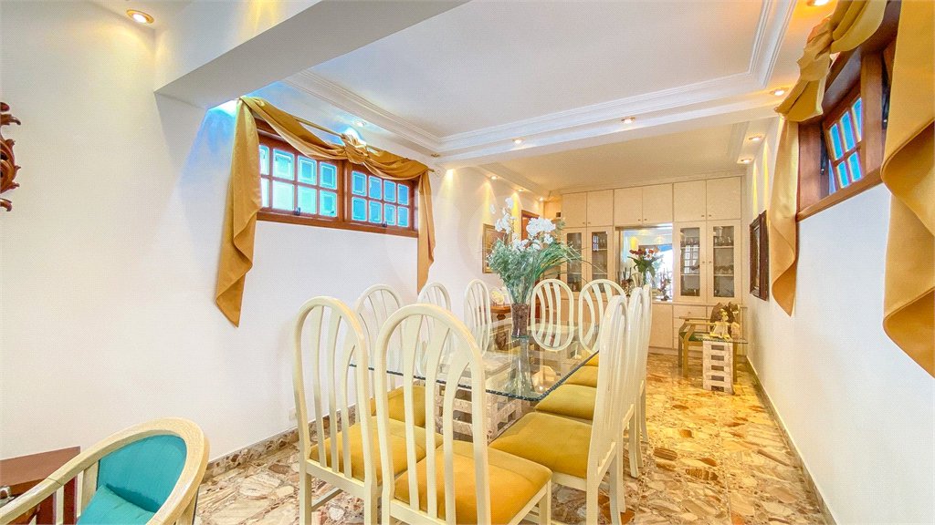 Casa de Vila à venda com 4 quartos, sendo 2 suítes, em Cambuci, São Paulo, SP
