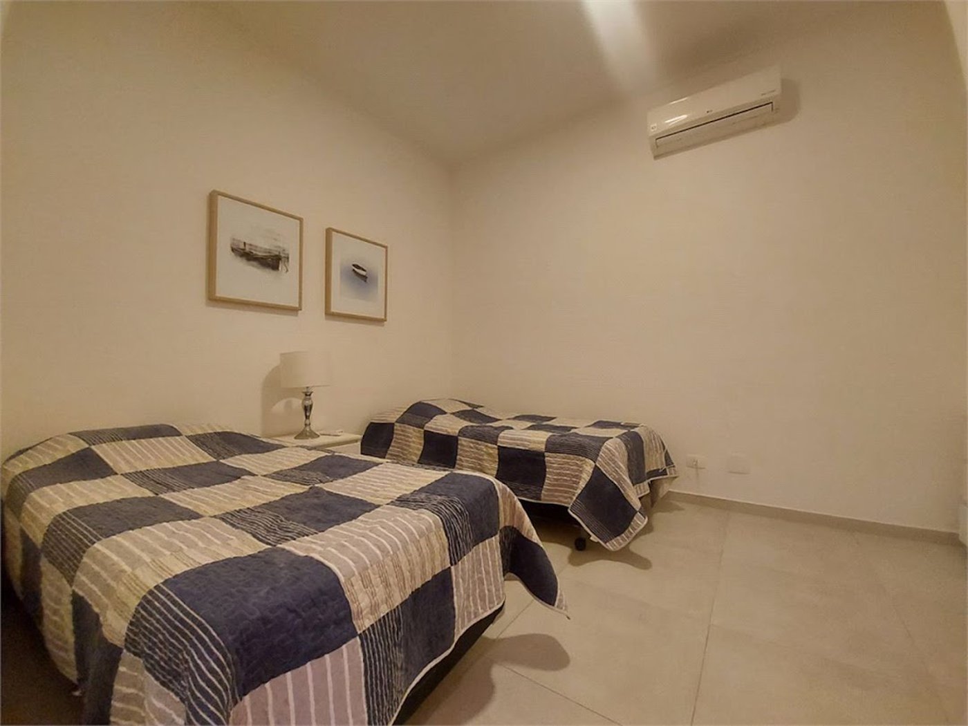 Apartamento com 4 dormitórios à venda, 120 m² por R$ 700.000,00 - Pitangueiras - Guarujá/SP