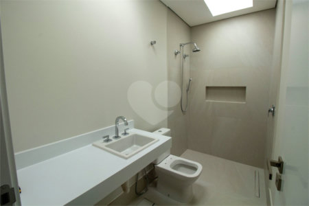 Casa à venda com 5 quartos, sendo 4 suítes, em Vila Darcy Penteado (mailasqui), São Roque, SP