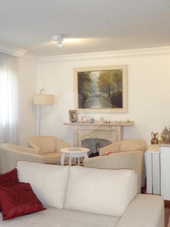Apartamento à venda com 4 quartos, sendo 3 suítes, em Indianópolis, São Paulo, SP