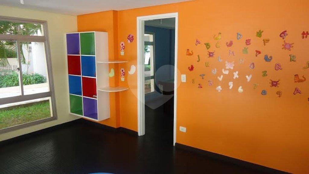 Apartamento à venda com 3 quartos, sendo 1 suíte, em Jardim das Laranjeiras, São Paulo, SP