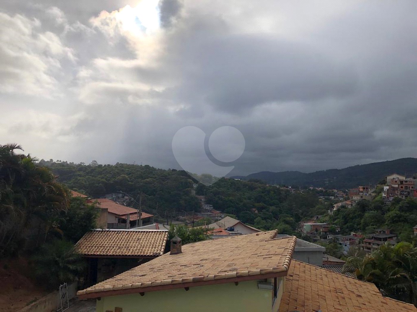 Casa à venda com 3 suítes no condomínio Estancia da Serra / Residencial Nova Mairipora, Mairiporã - SP