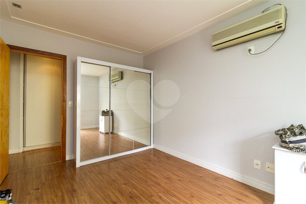 Apartamento à venda com 3 quartos, sendo 1 suíte, em Jardim Paulista, São Paulo, SP