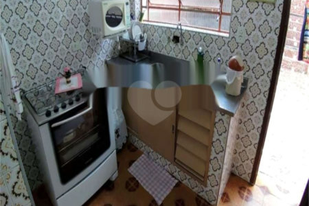 Sobrado à venda com 4 quartos, sendo 1 suíte, em Vila Constança, São Paulo, SP