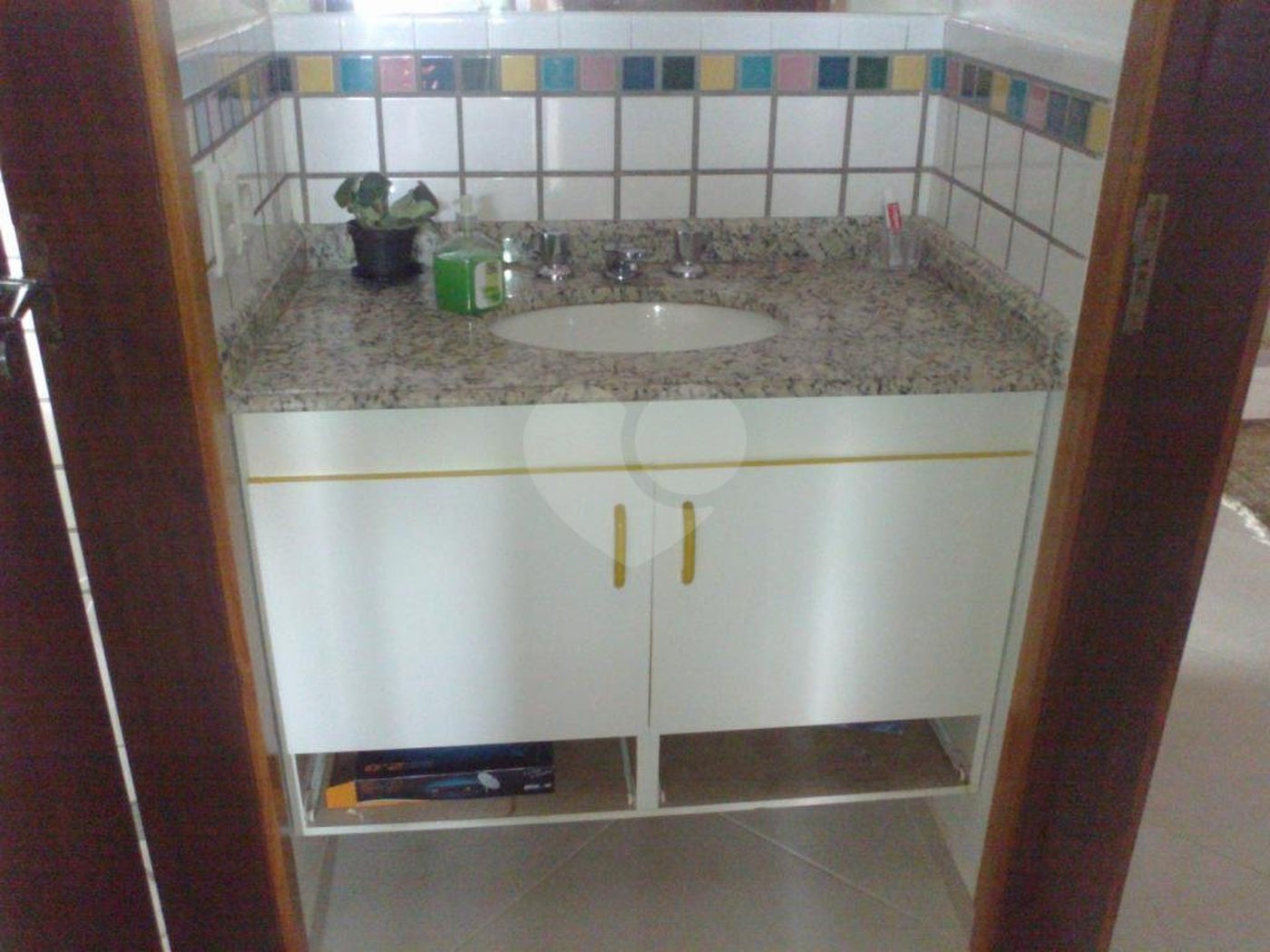 Sobrado à venda com 5 suítes em Enseada, Bertioga, SP