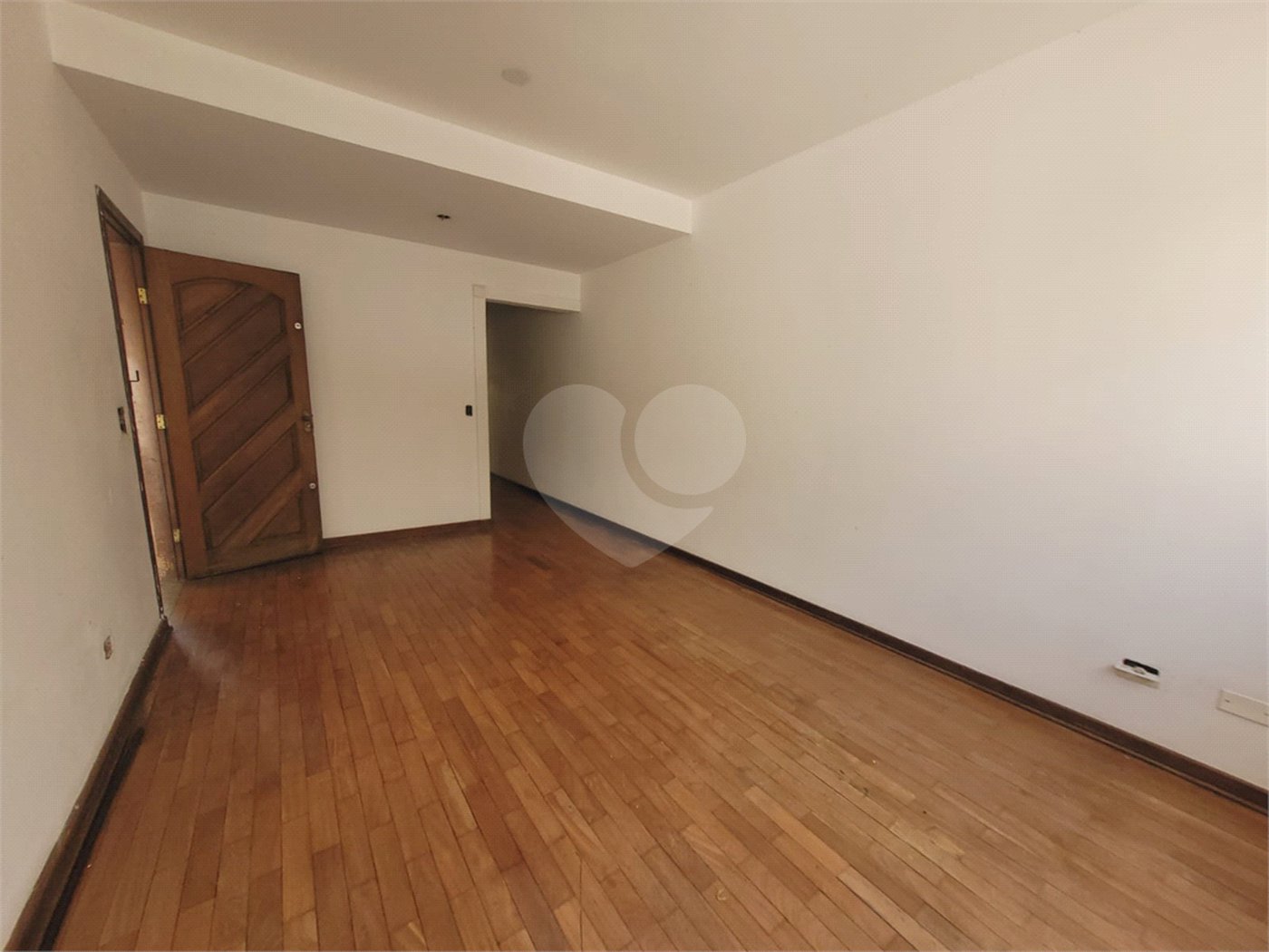 Casa à venda com 3 quartos, sendo 1 suíte, em Parque Maria Domitila, São Paulo, SP