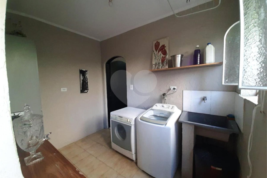 Sobrado à venda com 4 quartos, sendo 2 suítes, em Tremembé, São Paulo, SP