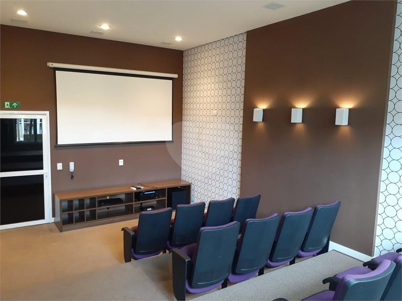 Apartamento à venda com 3 quartos, sendo 1 suíte,  em Vila Leonor, São Paulo, SP