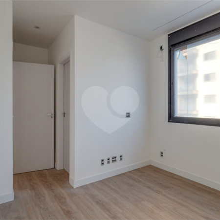 Casa à venda com 2 suítes no condomínio Vila Marathona, São Paulo - SP
