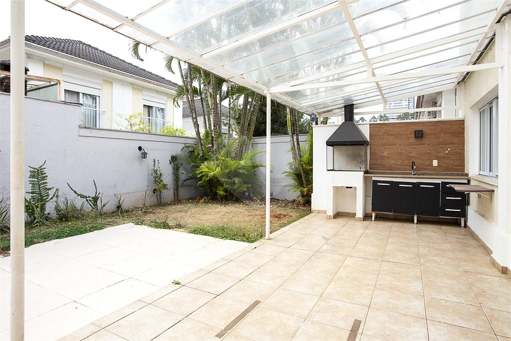 Casa à venda ou para alugar com 4 suítes no condomínio Belle Ville, São Paulo - SP