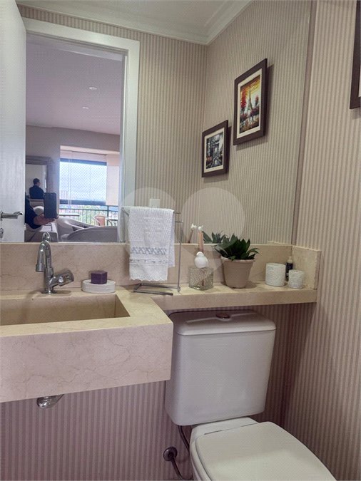Apartamento à venda com 3 suítes em Vila Suzana, São Paulo, SP