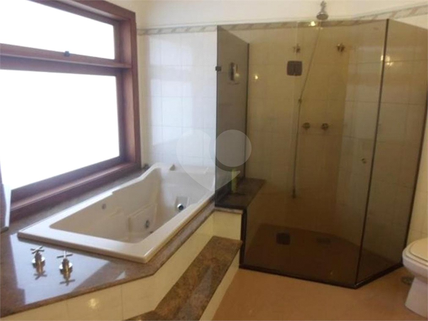 Casa à venda com 3 suítes em Nova Gardênia, Atibaia, SP
