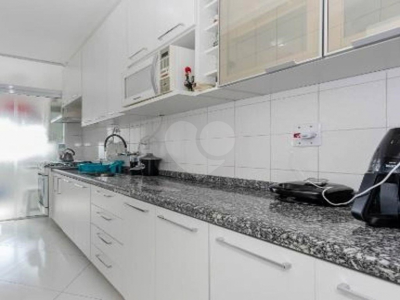 Apartamento à venda com 3 quartos, sendo 1 suíte,  em Jardim Monte Kemel, São Paulo, SP
